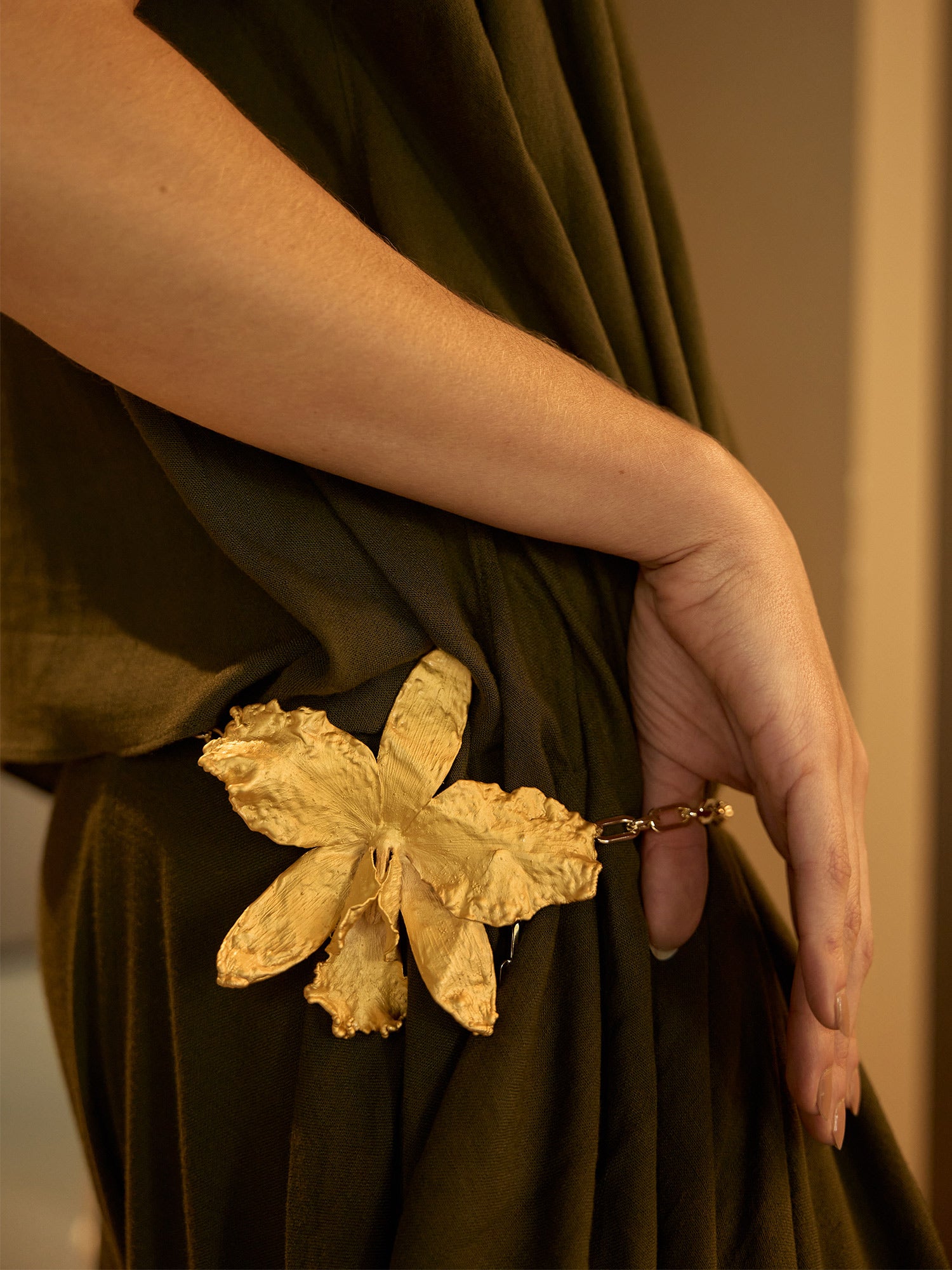 Cattleya Orchid Chain Belt