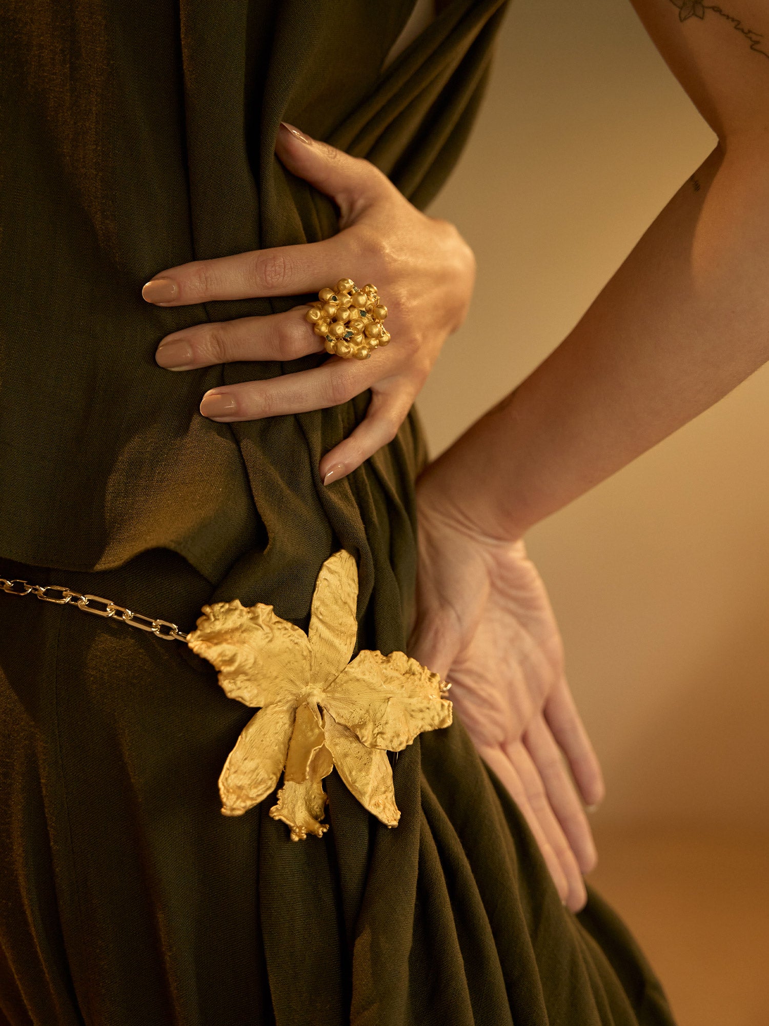 Cattleya Orchid Chain Belt