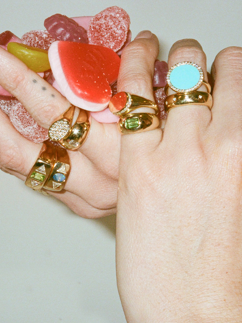 Turquoise, Gold and Diamond Perimeter Ring