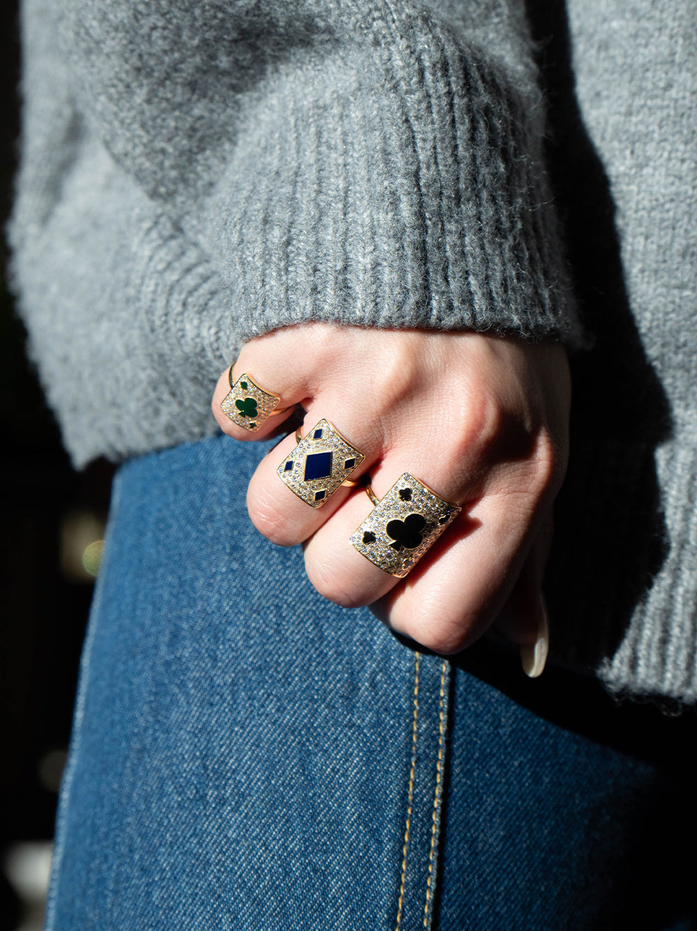 Medium Blue Honneur Ring