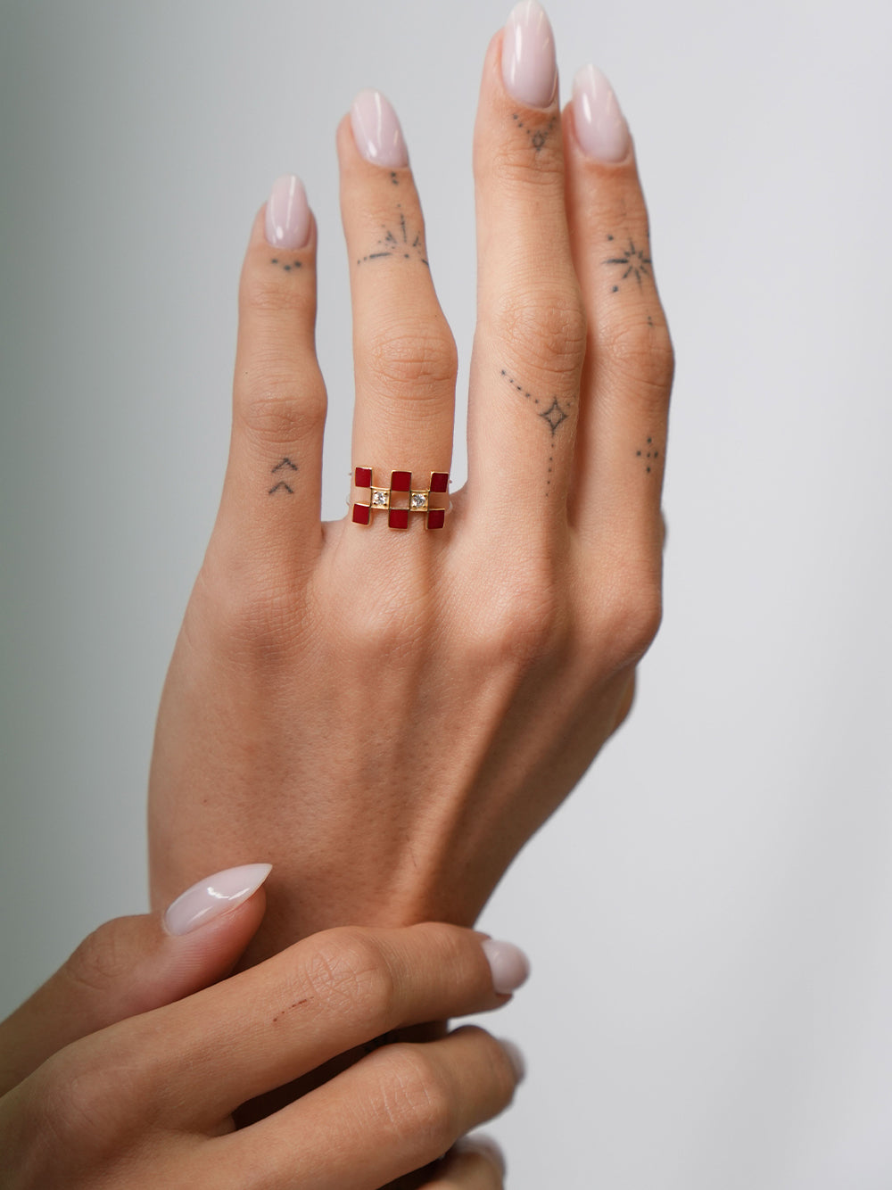 Yellow Gold Nylon Illusion Lacquer Ring