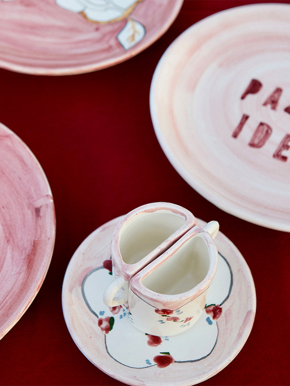 Tête a Tête Cup Set