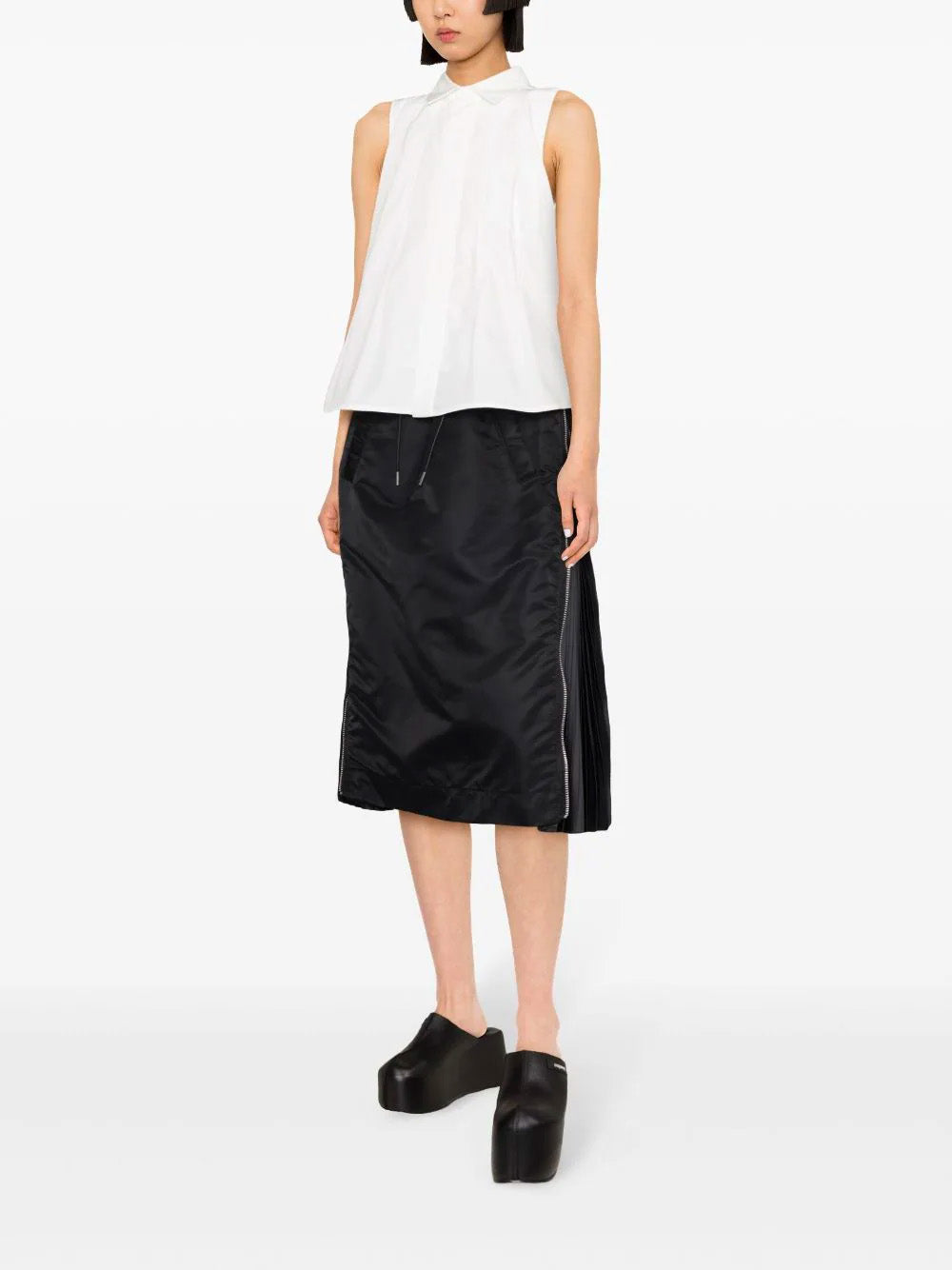 Sleeveless Cotton Buttondown