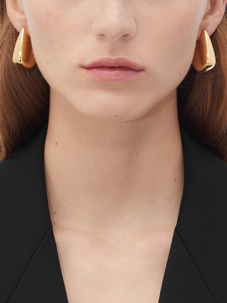 【関税＆送料込み】Bottega Veneta Fin Mini Earrings Bottega Veneta® Women's Small Fin Earrings in Yellow gold