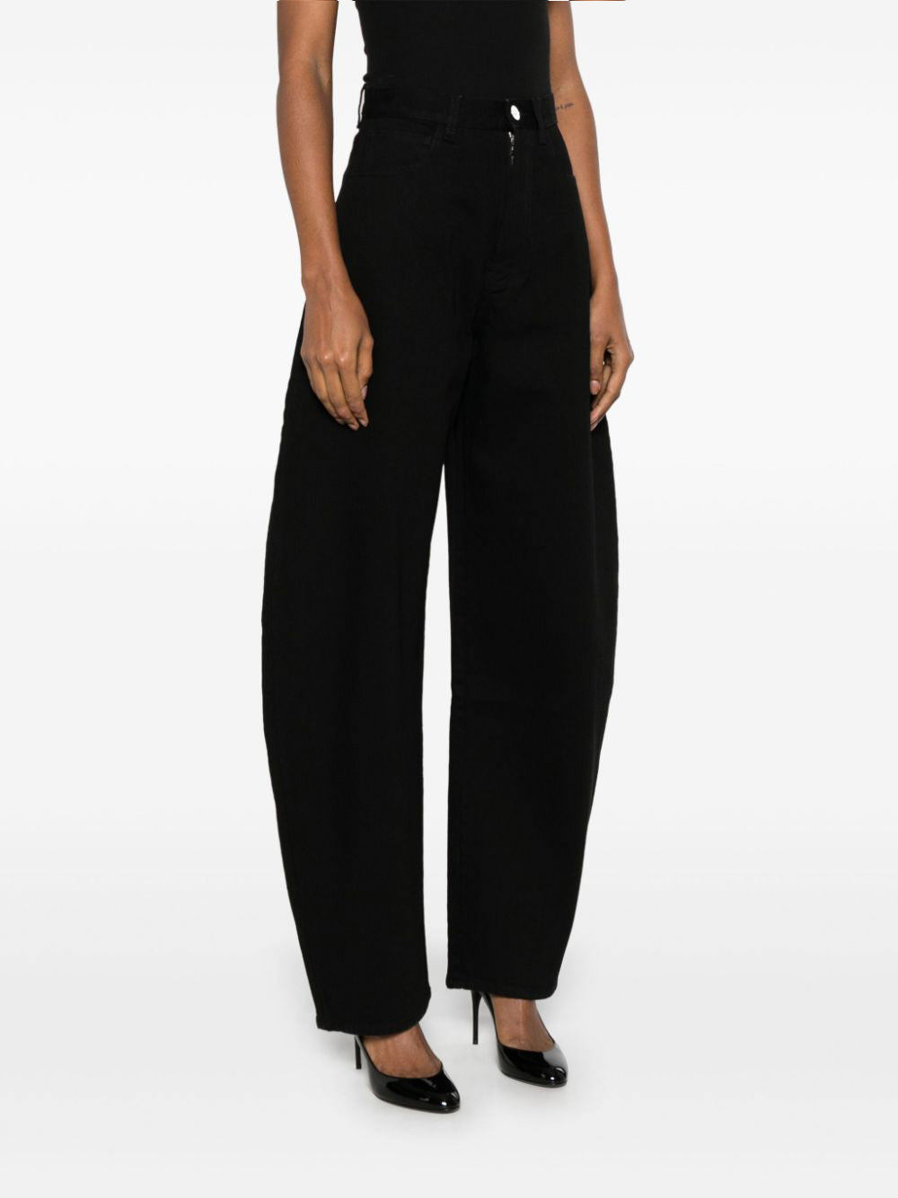 Round Jeans
