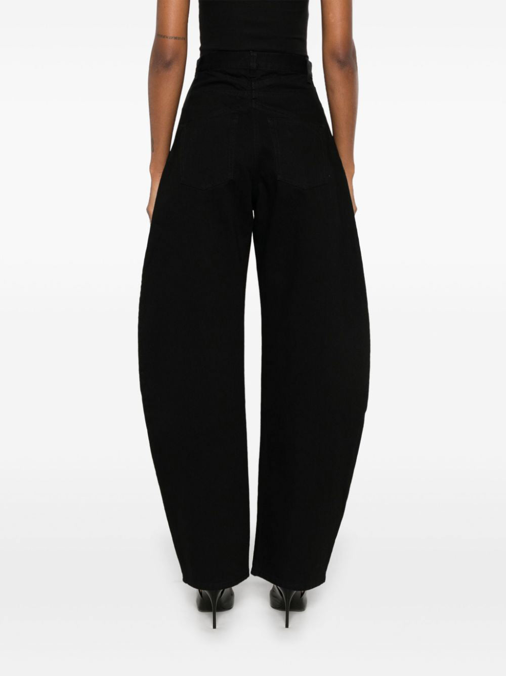 Round Jeans