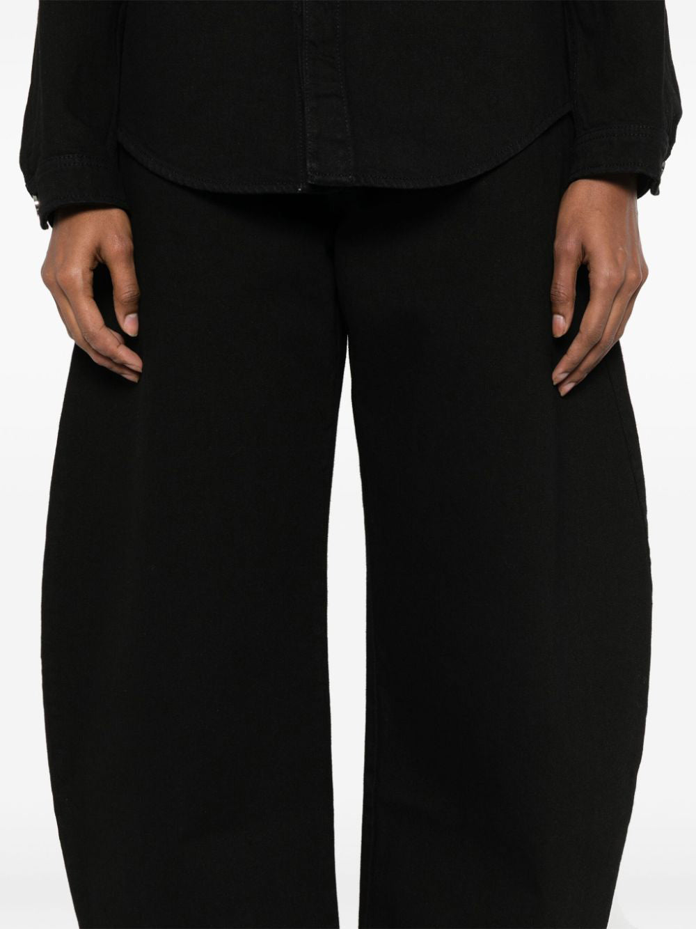 Round Jeans