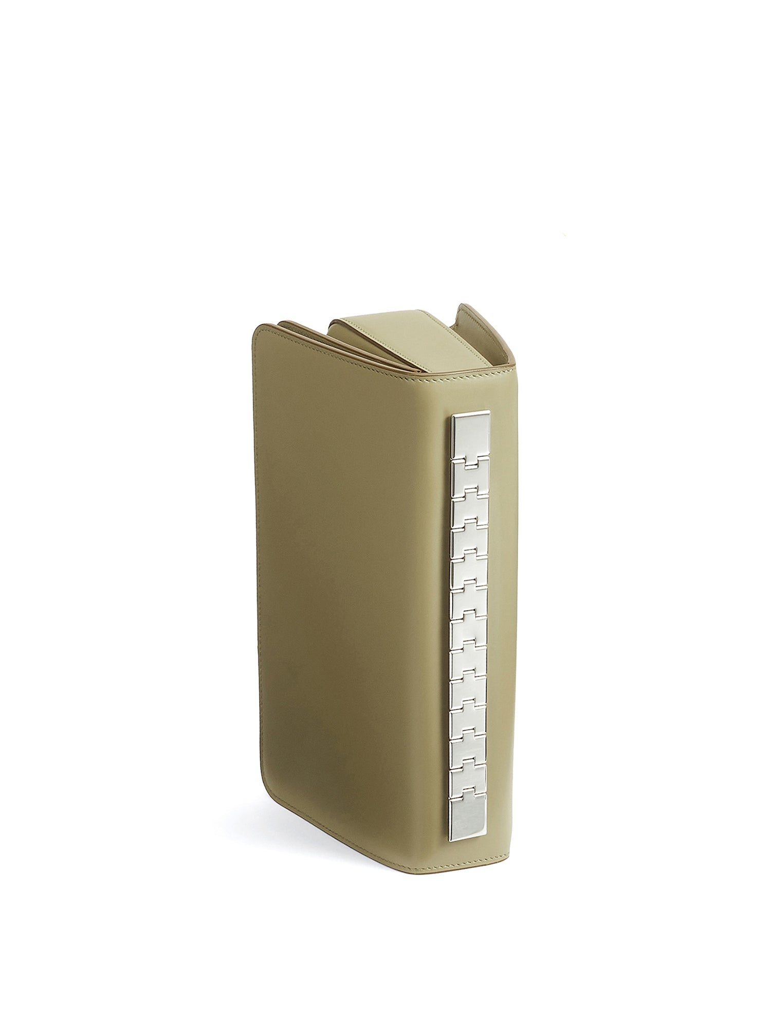 Nox Box Clutch with Stainless Steel