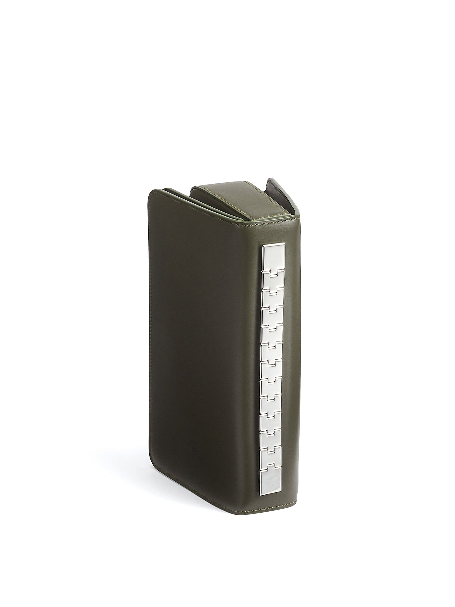 Nox Box Clutch with Stainless Steel