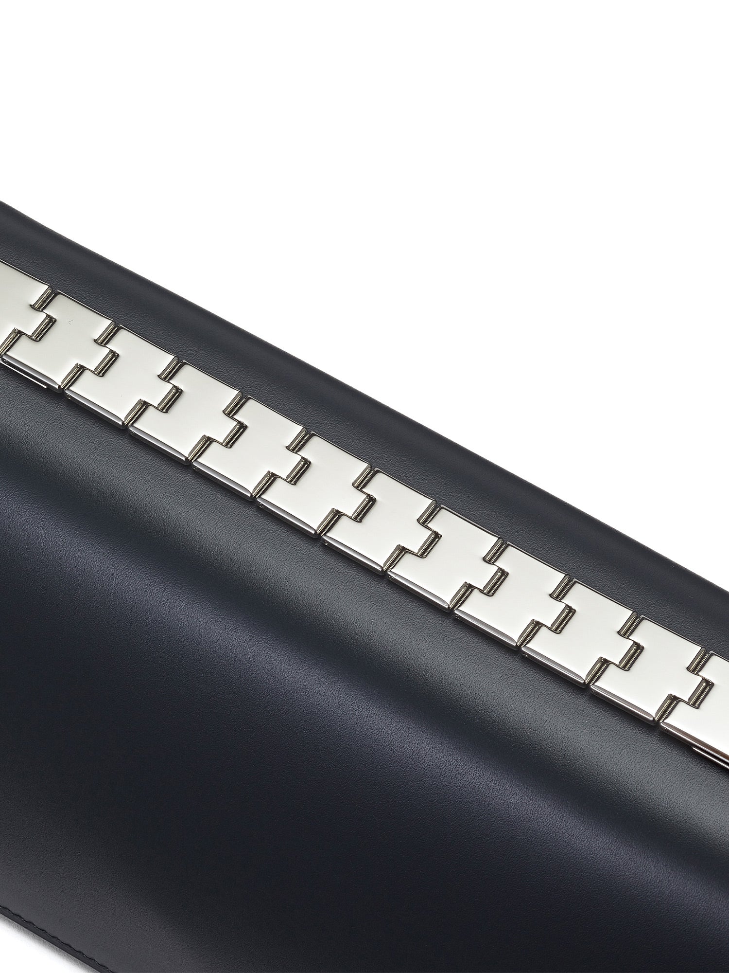 Nox Box Clutch with Stainless Steel