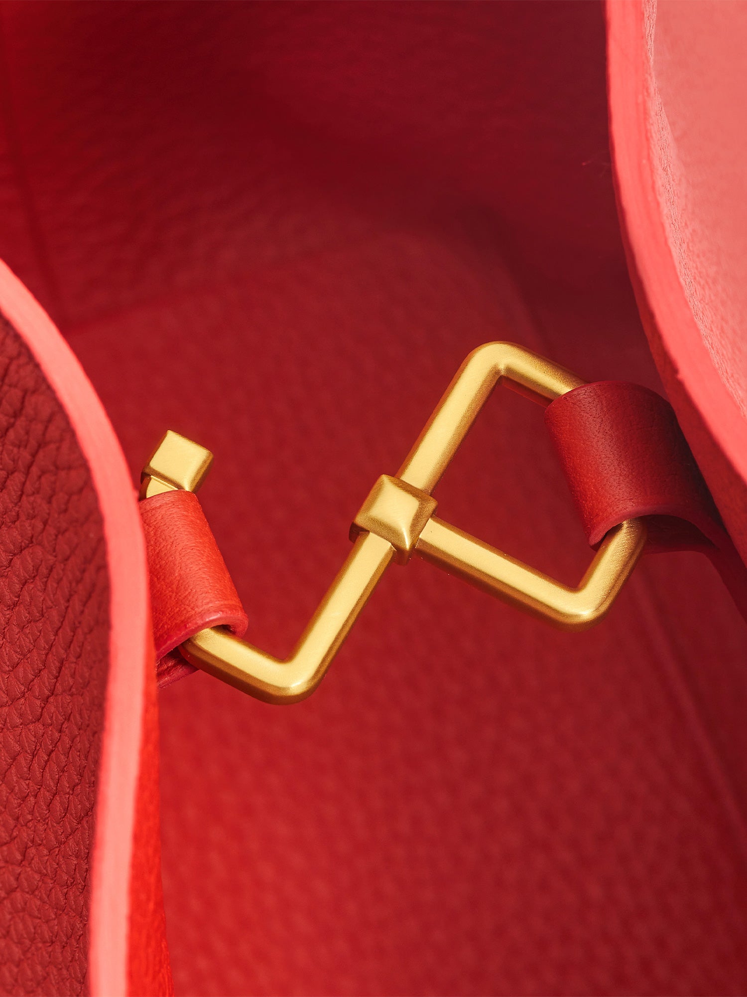 Uzuri MM Lagun Tote with Brushed Gold