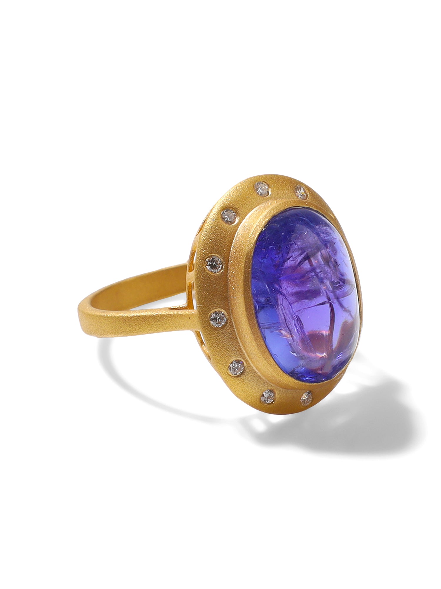 18k Yellow Gold Tanzanite and Diamond Ring